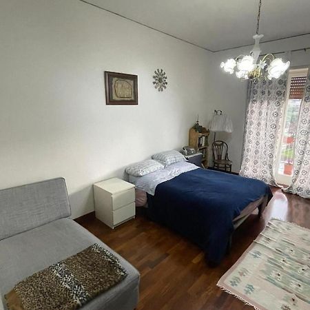 Appartamento confortevole Napoli Esterno foto