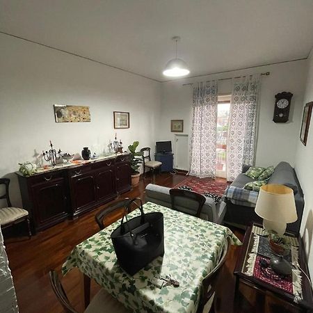 Appartamento confortevole Napoli Esterno foto