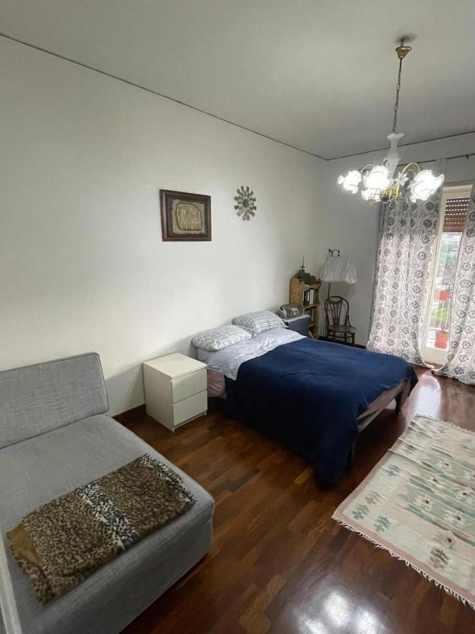 Appartamento confortevole Napoli Esterno foto