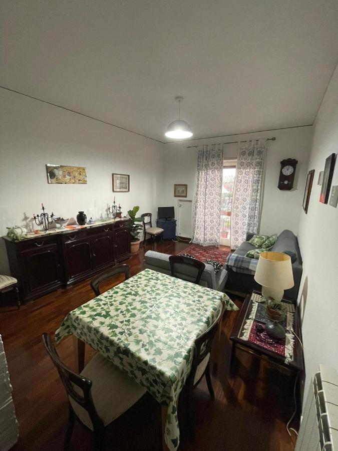 Appartamento confortevole Napoli Esterno foto
